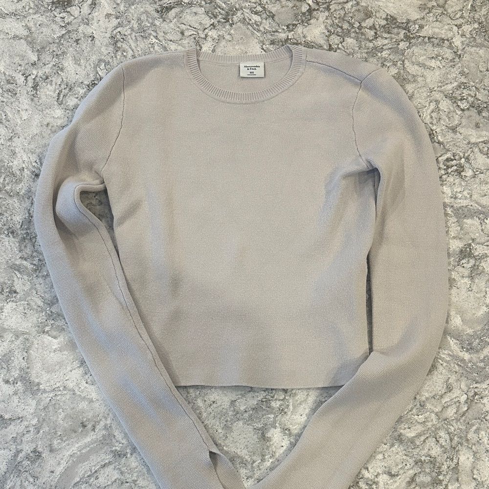 Abercrombie & Fitch Light Gray Sweater